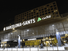 How to get from Barcelona Sants train station to the centre of Barcelona How to get from Barcelona Sants train station to the centre