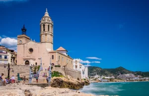 Barcelona to Sitges Getting to Sitges from Barcelona